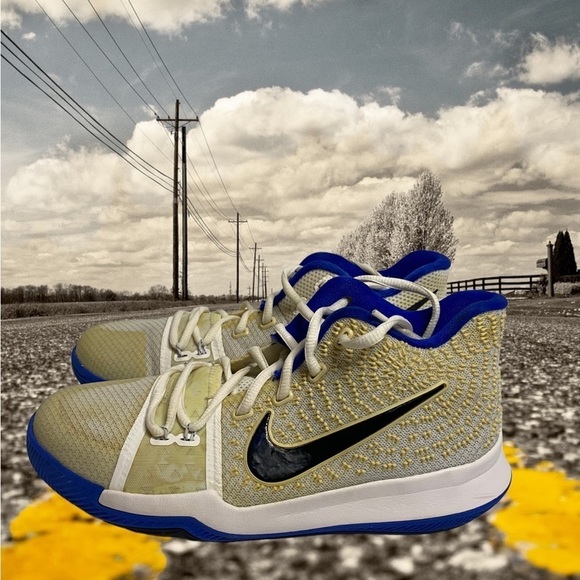 Nike Shoes - 𝅺nike Kyrie 3 Duke 2017 Women’s 8.5 7Y